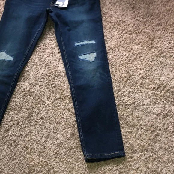 Men’s DKNY skinny jeans 👖 - Picture 3 of 13